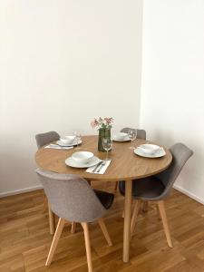 Urban Retreat by Mariahilfer