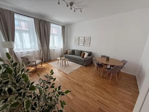 Urban Retreat by Mariahilfer