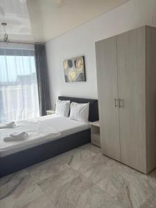 Studio 902 B2 ALMAR LUXURY RESIDENCE-Renting Apartments & Free Pool