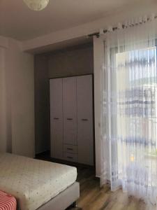 Apartament me qira