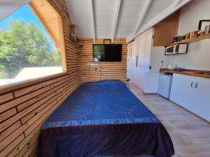 Cozy mono SMA