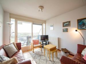 Apartment in Bergen near Sandy Beach