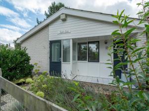 Family Home by the Dunes