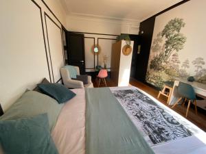 Appartements LE BEAU SITE Studio belle epoque - Aix Centre : photos des chambres
