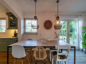 Elegant Home by the Beach