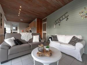 Holiday Home Sint Maartenszee near Beach