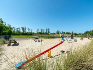 Holiday Home near Groote Keeten Beach