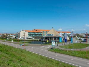 Apartment in Dutch Coast with Beach Access