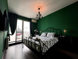 Super Central 2-Storey Apartment