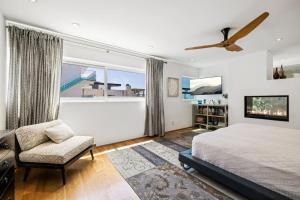 The Blue Wave - 3 blocks from Manhattan Beach Pier