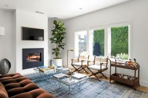 Luxury Melrose District 3BR Retreat Pool Spa Gym