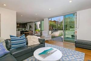 Sunset Cliffs Dream Home Ocean View Family Getaway