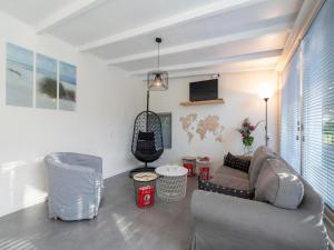 Bungalow Sint Maartenszee near Beach