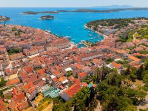 Apartments Tri Sestrice - ZF Hvar