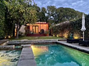 Atwater Oasis with Pool and HotTub very Walkable Area