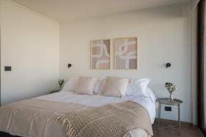 Stylish 2BR Retreat in Central Las Condes Oasis