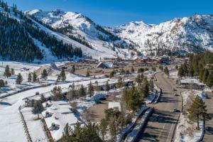 Serene Condo by Palisades Base and Golf Course