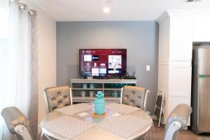 Modern Beach Home Just Minutes from the Beach