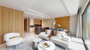 Jumeirah Golf Estate - Elegant Three Bed Villa