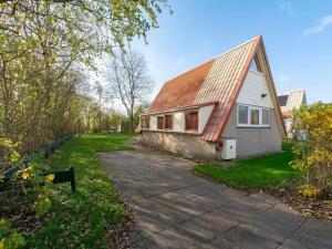 Holiday Home near Groote Keeten Beach