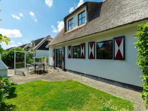 Villa in Callantsoog near the Beach