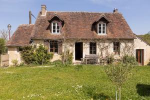 Sweet cottage 1 hr 40 min from Paris