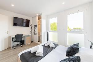 Appartements Large 4 Bedroom Apartment near metro - only 30 minutes to Paris and Disneyland : photos des chambres