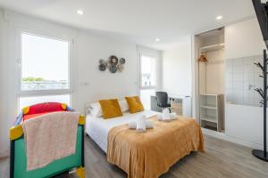 Appartements Large 4 Bedroom Apartment near metro - only 30 minutes to Paris and Disneyland : photos des chambres