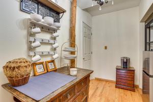 Walk to Ren Fest Larkspur Farmhouse Hideaway