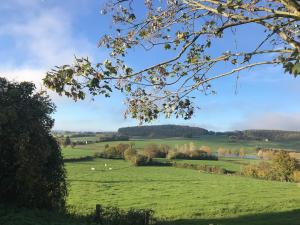 Maisons de vacances Charming farmhouse with views and fireplace-1 hr40 min from Paris : photos des chambres
