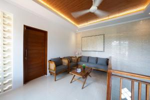 Yasana Jineng Villa 2 Modern 3 BR Villa with Balcony, Rooftop & New Ameneties