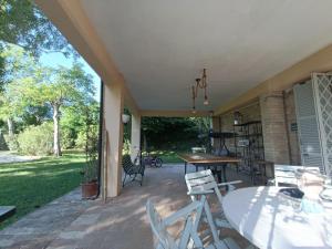 Country House "I luoghi dell anima"con piscina e giardino