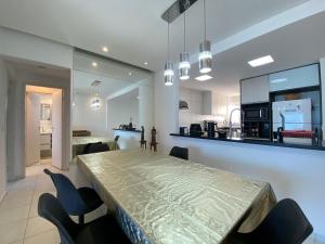 Apto Alto Padrão Frente Mar no melhor condomínio