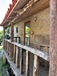 Casa do Arte - Peaceful Retreat with a Pool near Guimarães