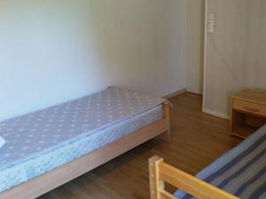 Maisons de vacances Maison renovee a la ferme avec terrasse, Wifi et parc animalier - FR-1-426-288 : photos des chambres