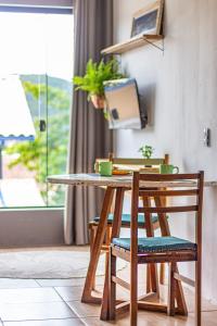 Refúgio para dois, Wi-Fi, Cozinha a 100m das praias de Cima e de Baixo