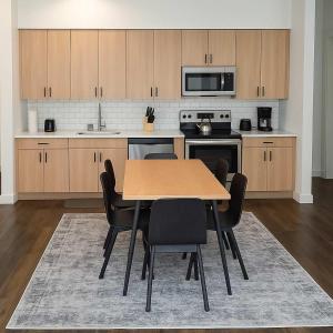 Smart Simple and Spacious 4BR Apt State 203