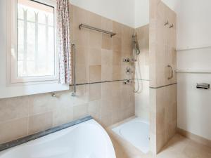 Maisons de vacances Holiday Home in France with Private Pool, cleaning included : photos des chambres