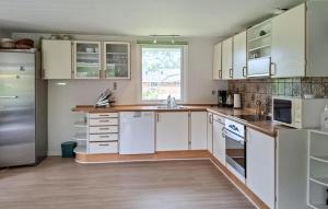 3 Bedroom Gorgeous Home In Blåvand