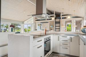 Awesome Home In Ebeltoft With 3 Bedrooms, Sauna And Internet