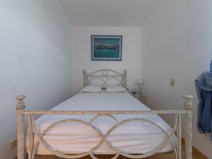 Villas Villa in Carpentras with Private Pool, cleaning included : photos des chambres