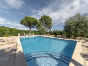 Villas Villa in Carpentras with Private Pool, cleaning included : photos des chambres