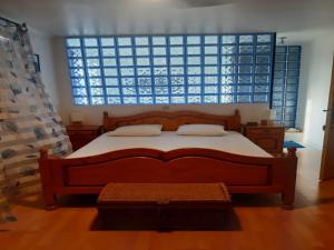 Villas Villa in Carpentras with Private Pool, cleaning included : photos des chambres