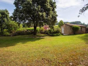 Maisons de vacances Chateau in Lorgues with Pool & Vineyard Views, cleaning included : photos des chambres