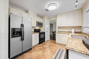 Brand New Stay! Pool • Hot Tub • Game Room Retreat