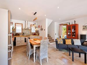 Villa in Bargemon with Pool and Mountain Views, cleaning included