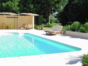 Maisons de vacances Lovely Cottage in Valreas with Swimming Pool : photos des chambres