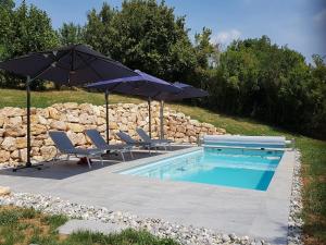 Maisons de vacances Mansion in Martigny with Heated Pool & Vineyards, cleaning included : photos des chambres