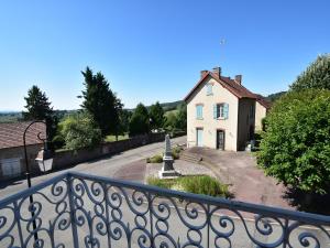 Maisons de vacances Mansion in Martigny with Heated Pool & Vineyards, cleaning included : photos des chambres