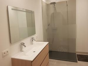 Maisons de vacances Mansion in Martigny with Heated Pool & Vineyards, cleaning included : photos des chambres